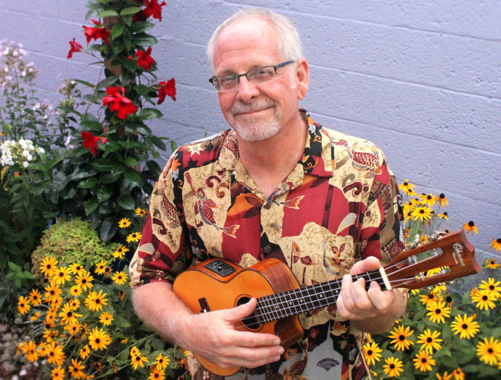 Ben Hassenger – Ukulele for the people!